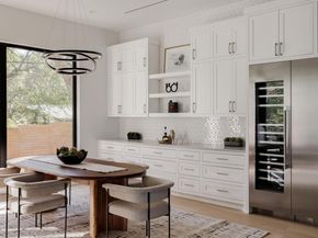 2504 Bluffview DR, Austin TX 78704