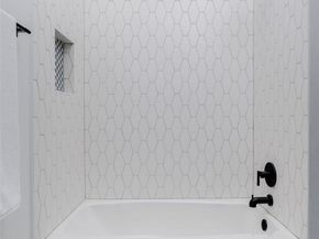 2504 Bluffview DR, Austin TX 78704