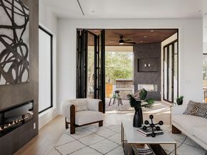 2504 Bluffview DR, Austin TX 78704