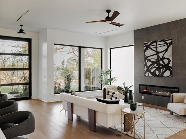 2504 Bluffview DR, Austin TX 78704