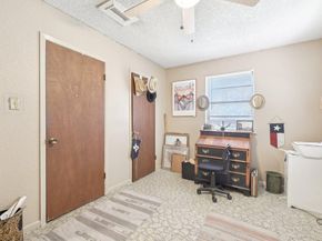 8622 Thunderbird RD, Austin TX 78736