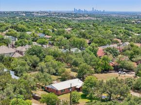 8622 Thunderbird RD, Austin TX 78736