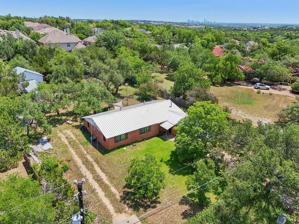 8622 Thunderbird RD, Austin TX 78736