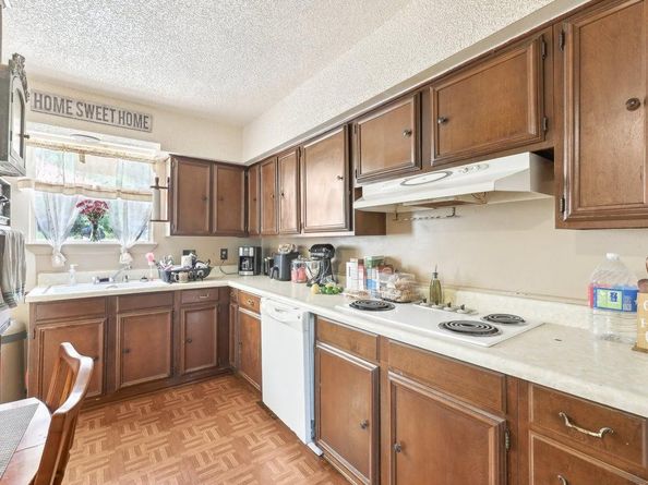 8622 Thunderbird RD, Austin TX 78736