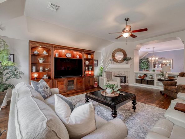 7203 Two Jacks TRL, Round Rock TX 78681