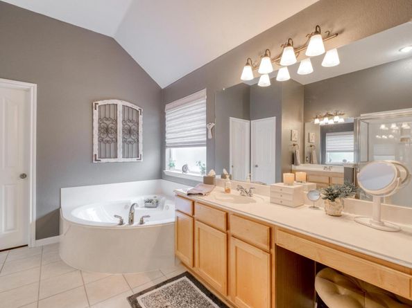 7203 Two Jacks TRL, Round Rock TX 78681