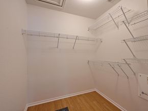 9201 Brodie LN 2001, Austin TX 78748