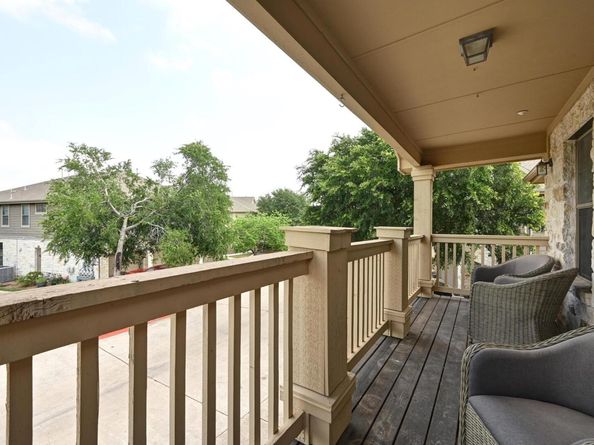 9201 Brodie LN 2001, Austin TX 78748