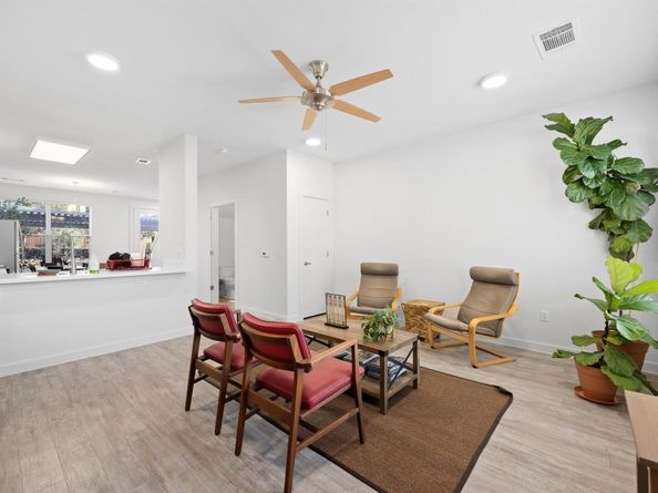 7805 Cooper LN 402, Austin TX 78745
