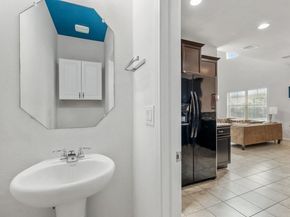 516 E Slaughter LN 702, Austin TX 78744