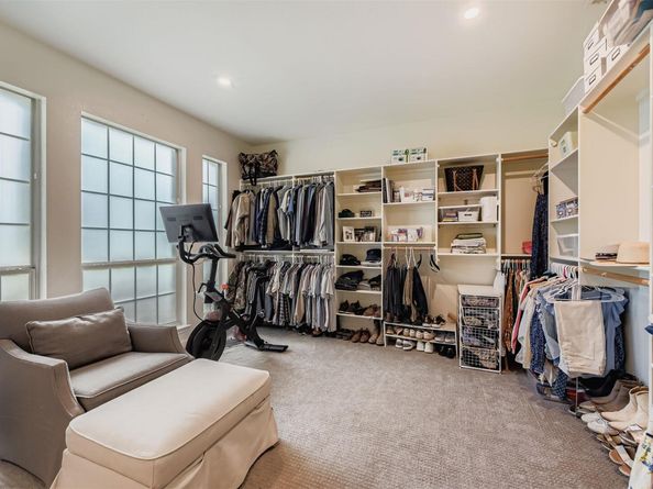 5515 Ballenton LN, Austin TX 78739