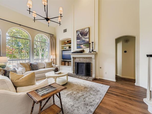 5515 Ballenton LN, Austin TX 78739