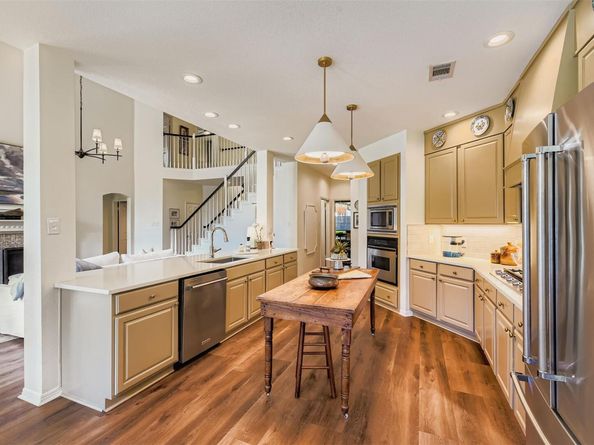 5515 Ballenton LN, Austin TX 78739