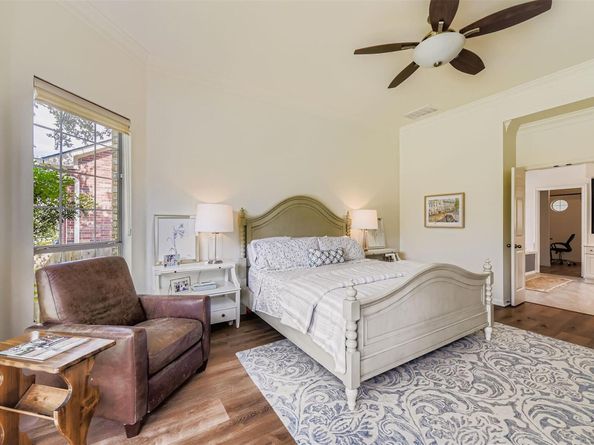 5515 Ballenton LN, Austin TX 78739