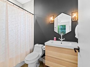 1706 Perez ST 2, Austin TX 78721