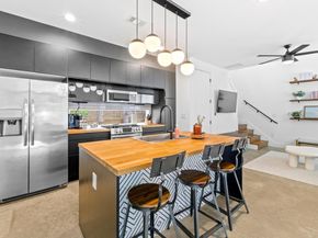 1706 Perez ST 2, Austin TX 78721