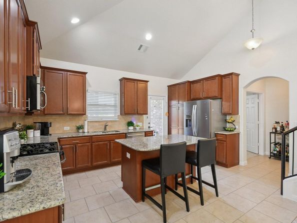 413 Longhorn Cavern RD, Leander TX 78641