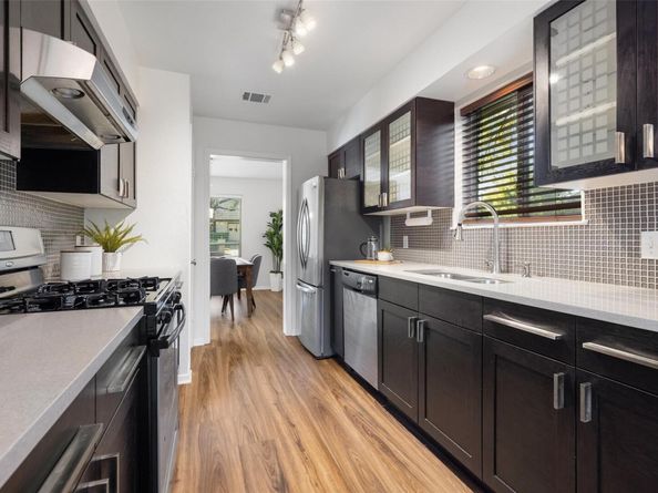 4504 Oak Creek DR, Austin TX 78727