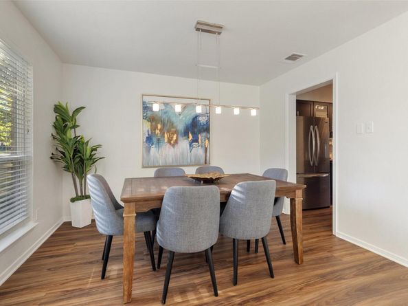 4504 Oak Creek DR, Austin TX 78727