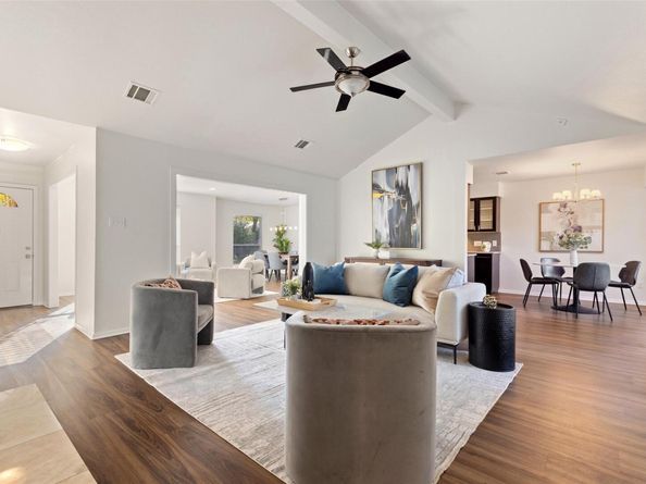 4504 Oak Creek DR, Austin TX 78727