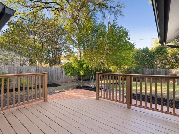 4504 Oak Creek DR, Austin TX 78727