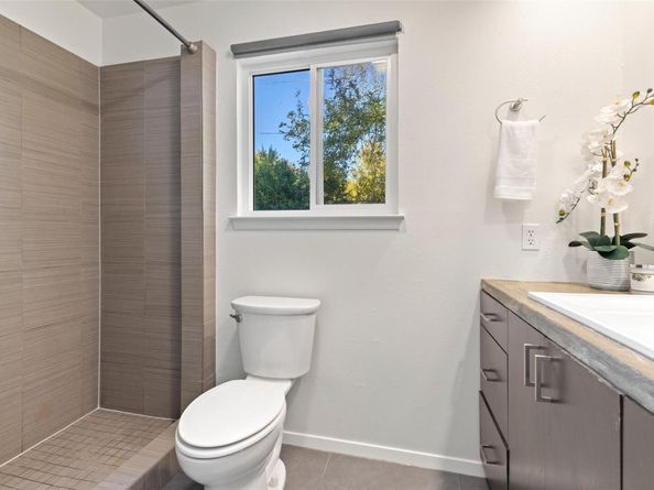 4504 Oak Creek DR, Austin TX 78727