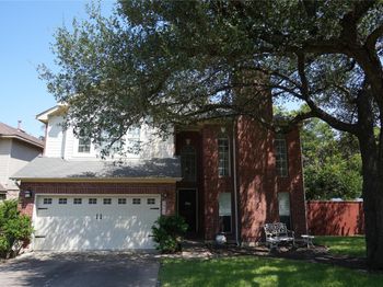 2902 Wren CIR