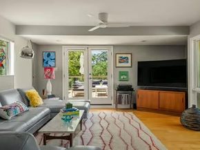 5932 Highland Hills DR, Austin TX 78731