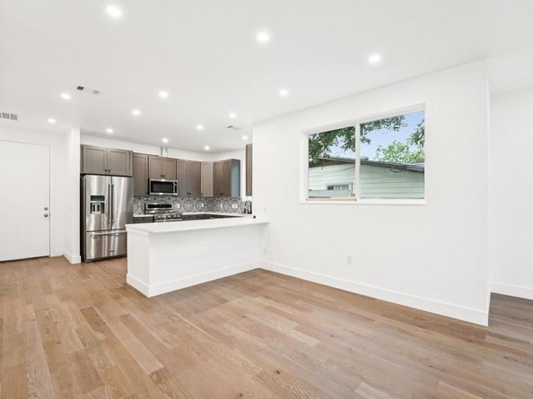 1208 W Oltorf ST A, Austin TX 78704