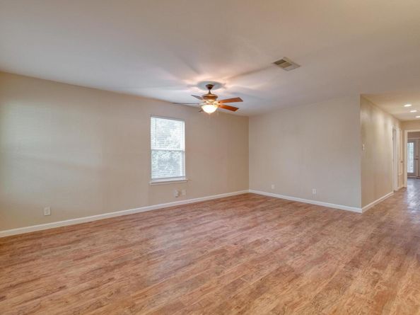 2700 Catalina DR, Austin TX 78741