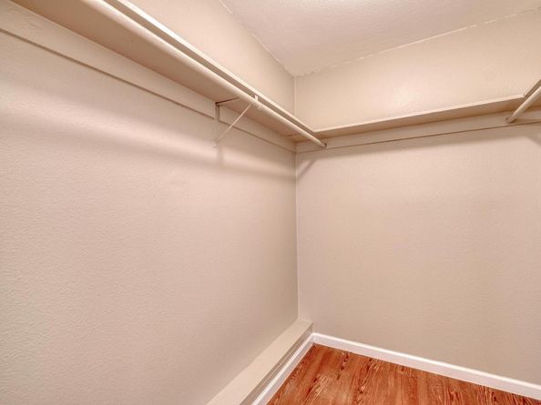 2700 Catalina DR, Austin TX 78741