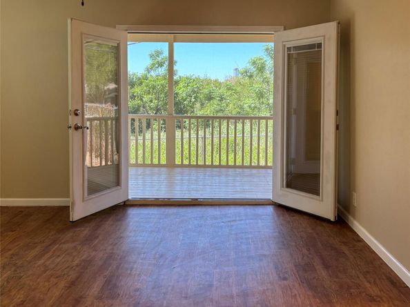 2700 Catalina DR, Austin TX 78741