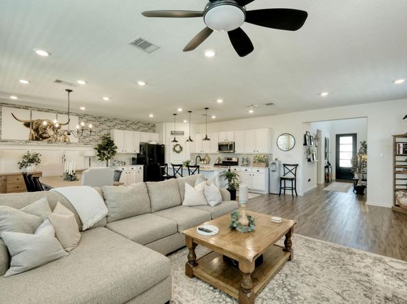 708 Affazia LN C, Georgetown TX 78628