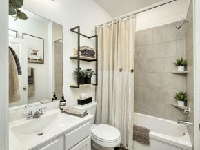 708 Affazia LN C, Georgetown TX 78628