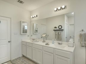 708 Affazia LN C, Georgetown TX 78628