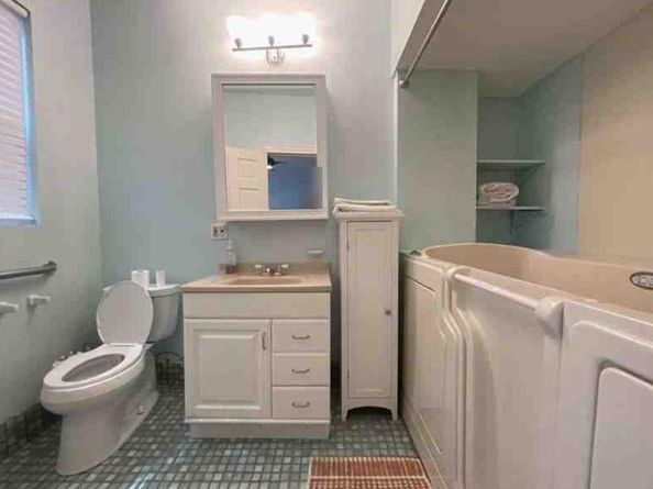 818 Harris Ave, Austin TX 78705