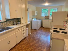 818 Harris Ave, Austin TX 78705