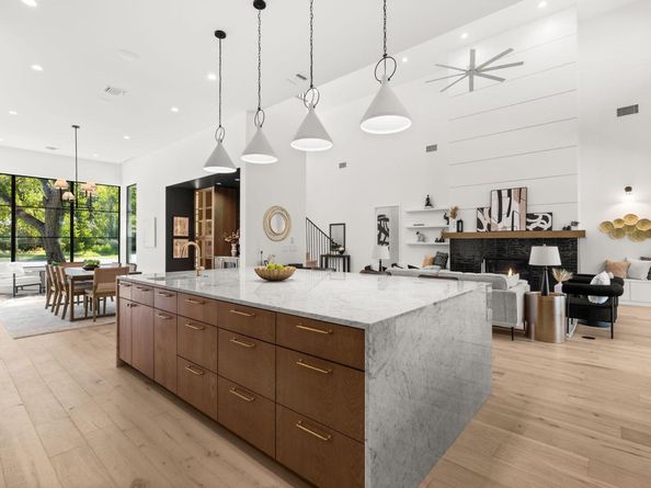 5908 Bull Creek RD, Austin TX 78757