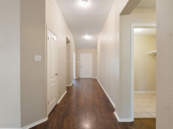 1008 NE Chippewa ST, Round Rock TX 78665