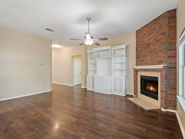 1008 NE Chippewa ST, Round Rock TX 78665