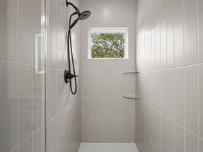 5305 Ledesma RD 4, Austin TX 78721