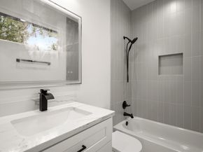 5305 Ledesma RD 4, Austin TX 78721