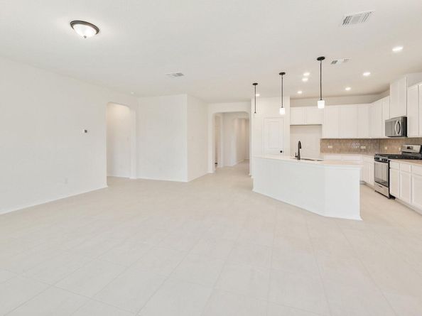 1716 River Plateau DR, Leander TX 78641