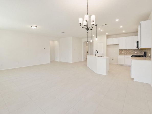 1716 River Plateau DR, Leander TX 78641