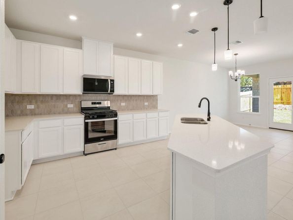 1716 River Plateau DR, Leander TX 78641