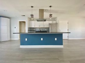 8602 Colonial DR, Austin TX 78758