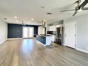 8602 Colonial DR, Austin TX 78758