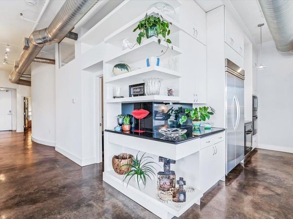 311 W 5th ST 1005, Austin TX 78701