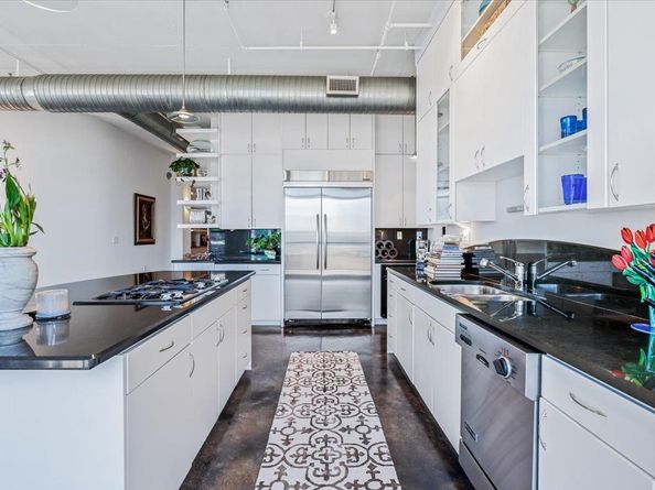 311 W 5th ST 1005, Austin TX 78701