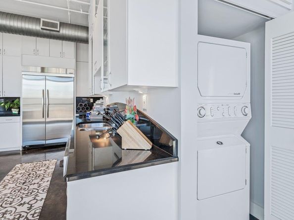 311 W 5th ST 1005, Austin TX 78701